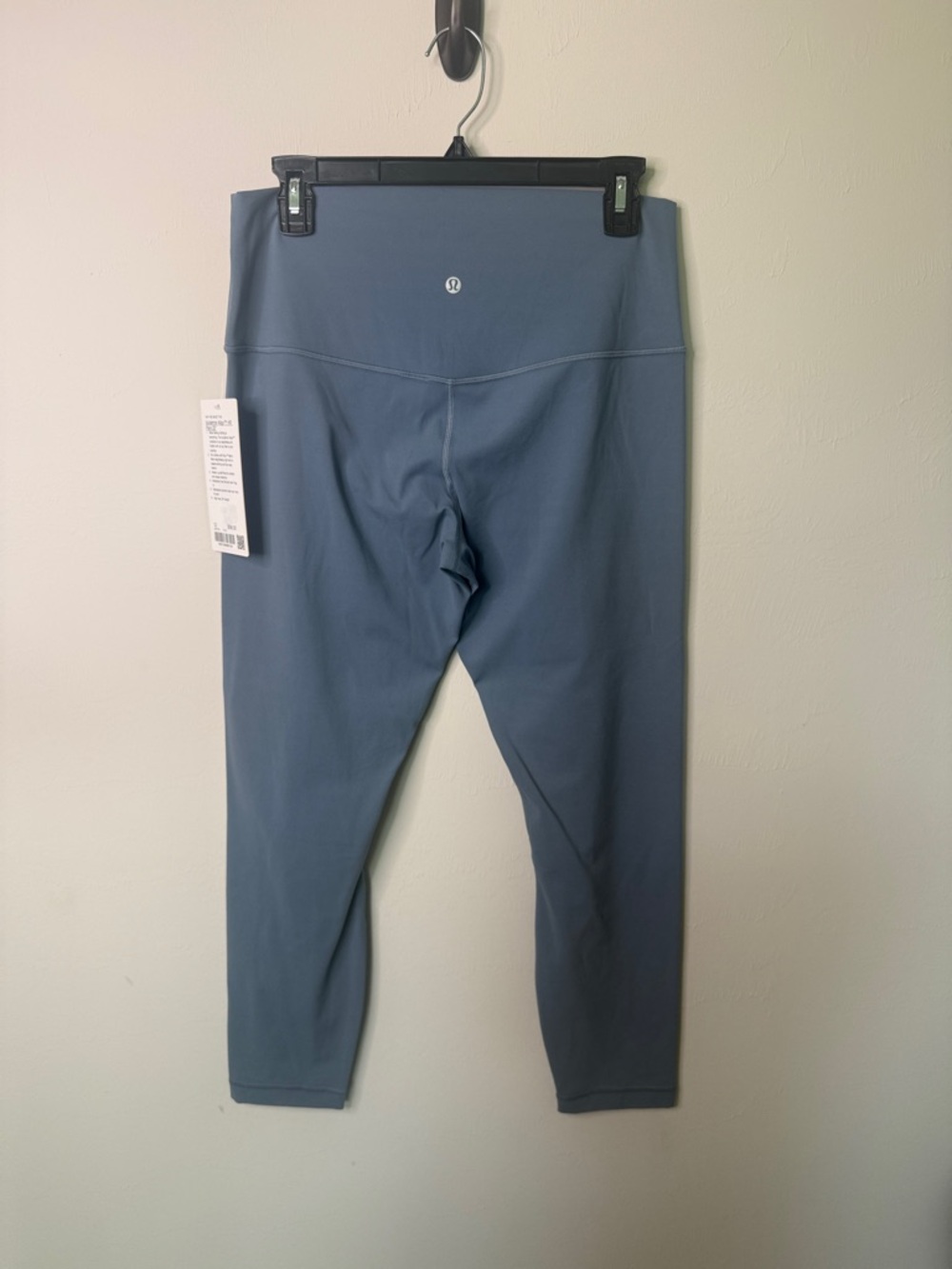 Lululemon Align HR Pant 25” - Picture 2 of 4